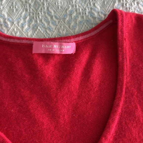 SALE❗️Red Sleeveless 100% Cashmere Knit Top - Picture 2 of 6